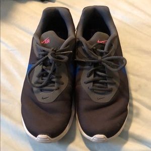 Nike Oketo Women’s Size 9 Good Condition